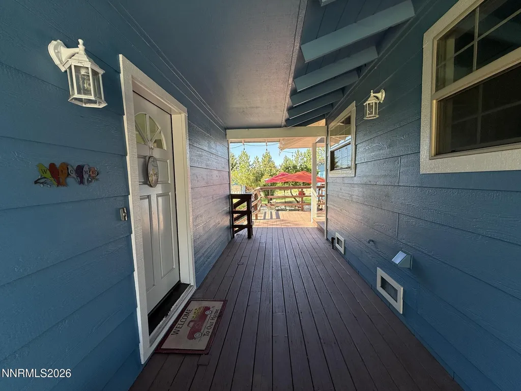 1438 Topaz Gardnerville NV 89460