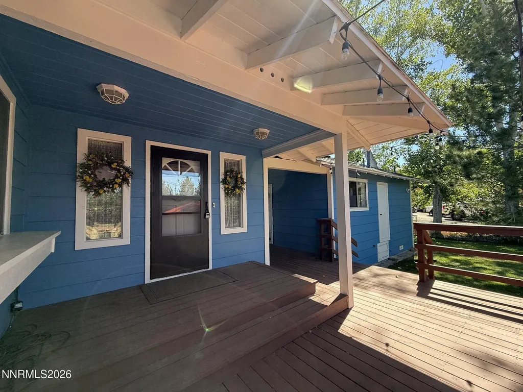 1438 Topaz Gardnerville NV 89460