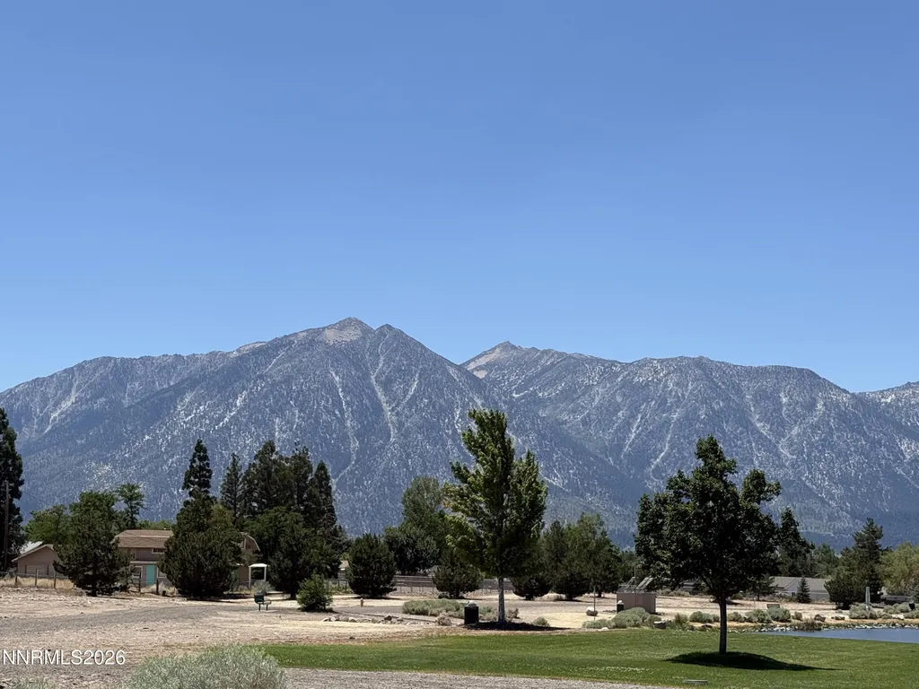 1438 Topaz Gardnerville NV 89460