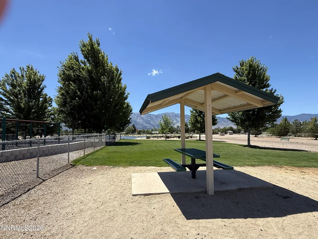 1438 Topaz Gardnerville NV 89460