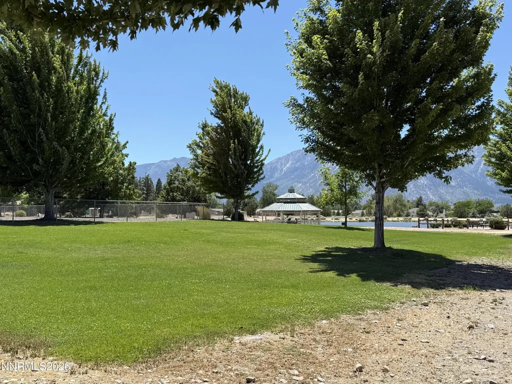 1438 Topaz Gardnerville NV 89460