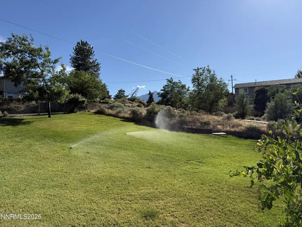 1438 Topaz Gardnerville NV 89460