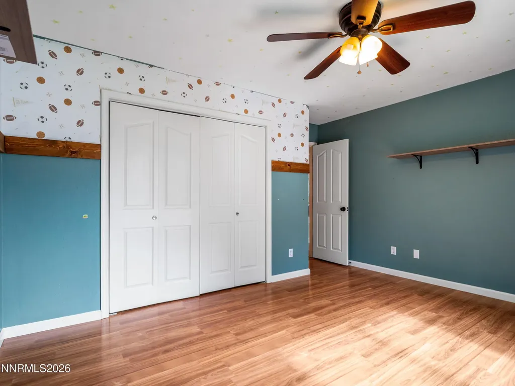2556 Henning Minden NV 89423