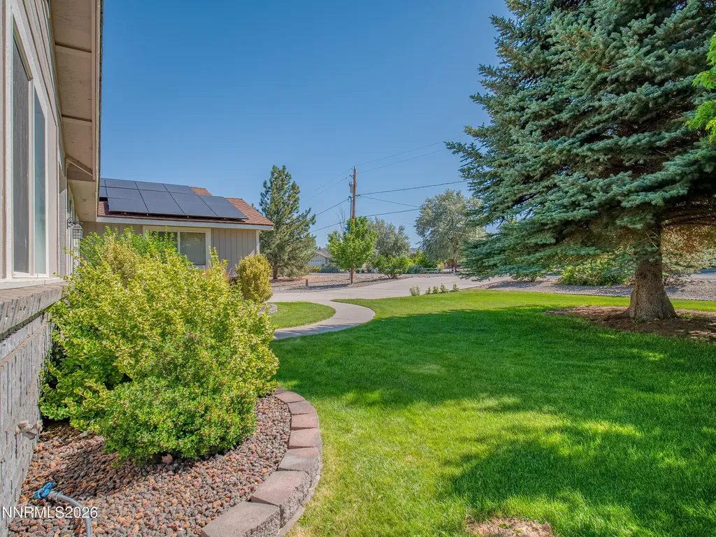 2556 Henning Minden NV 89423