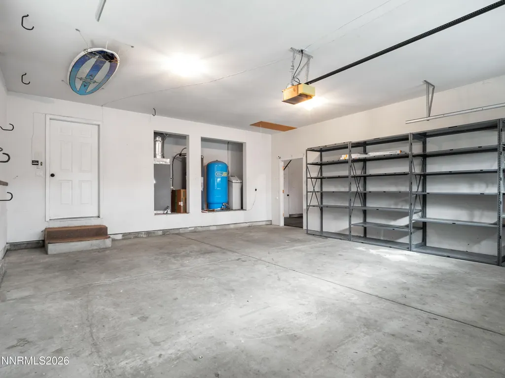 2556 Henning Minden NV 89423