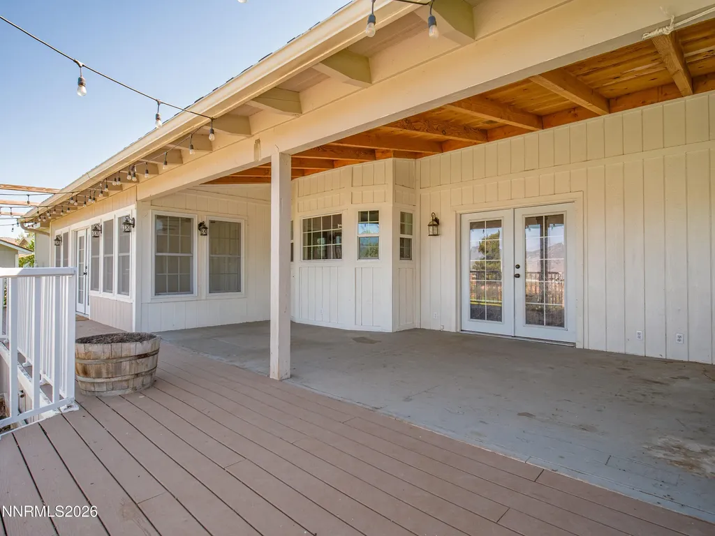 2556 Henning Minden NV 89423