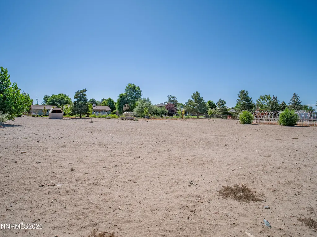 2556 Henning Minden NV 89423