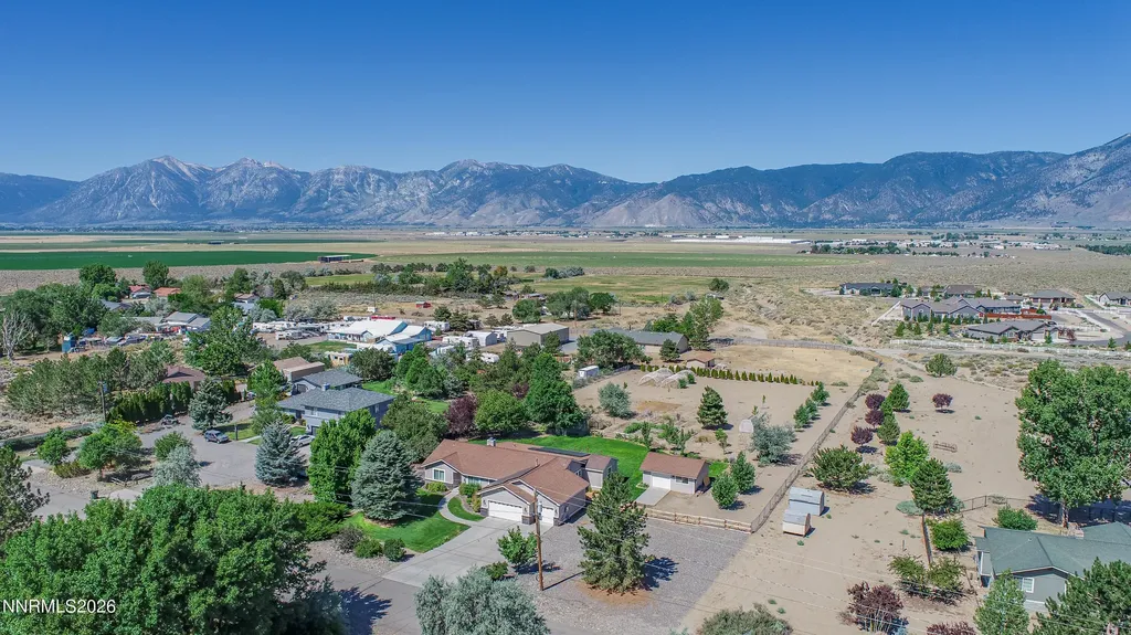 2556 Henning Minden NV 89423