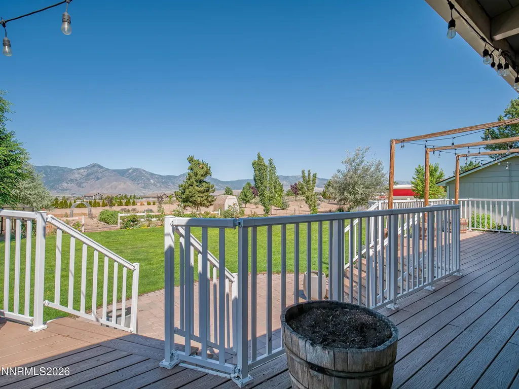 2556 Henning Minden NV 89423