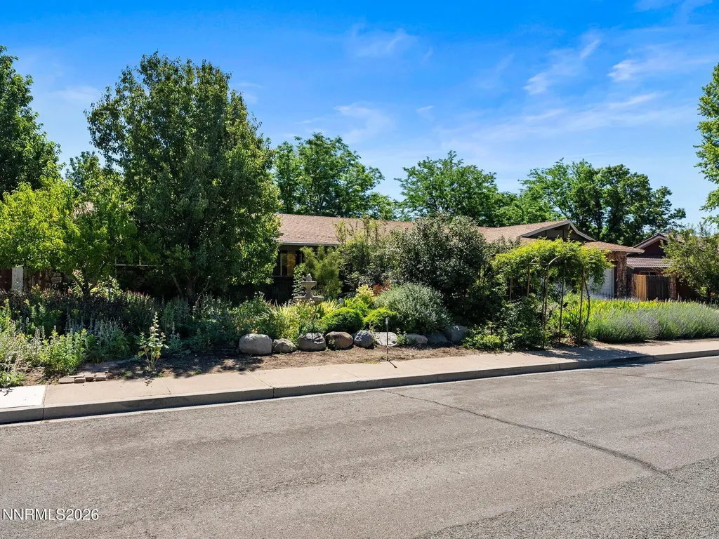 1621 Andorra Carson City NV 89703