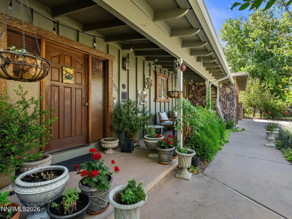 1621 Andorra Carson City NV 89703