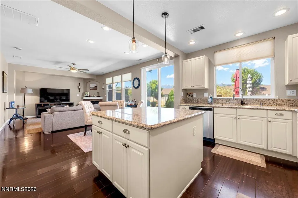 10749 Grayslake Reno NV 89521