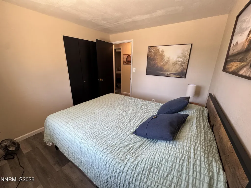 1332 Toiyabe Gardnerville NV 89410