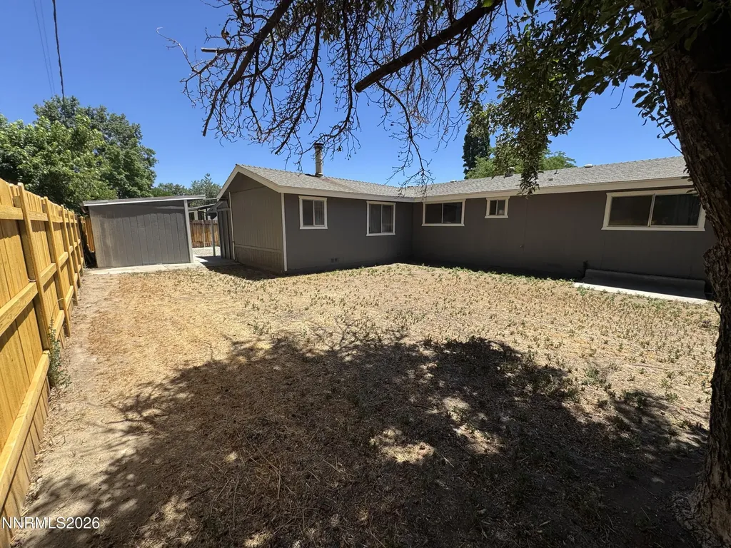 1332 Toiyabe Gardnerville NV 89410
