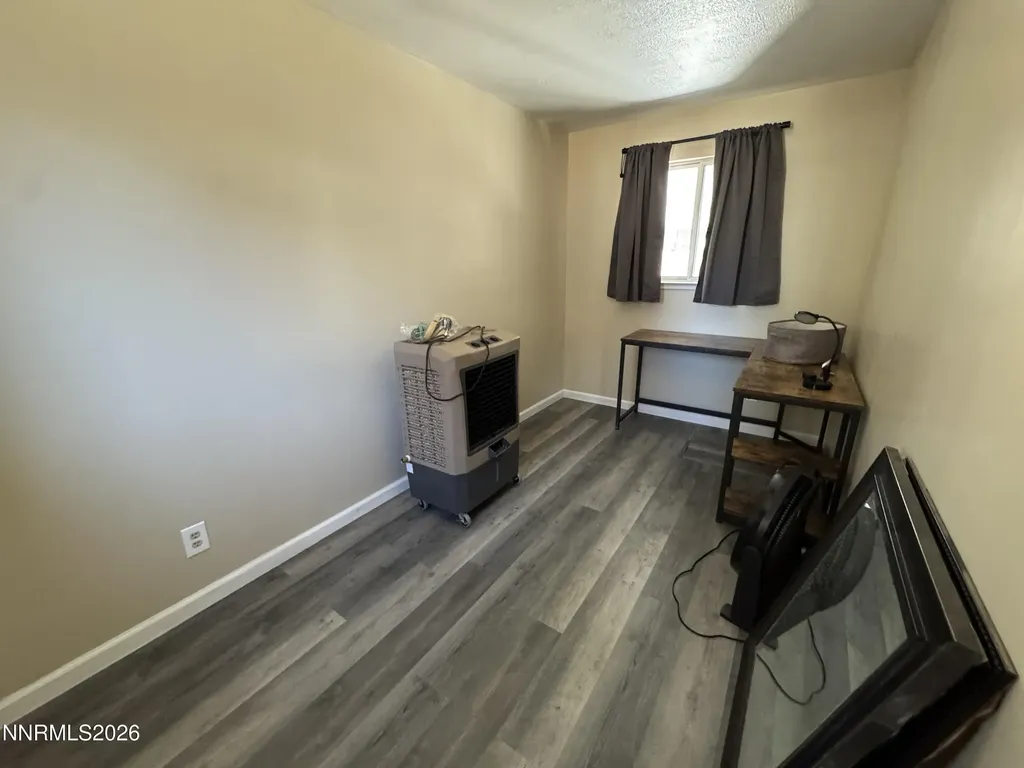 1332 Toiyabe Gardnerville NV 89410
