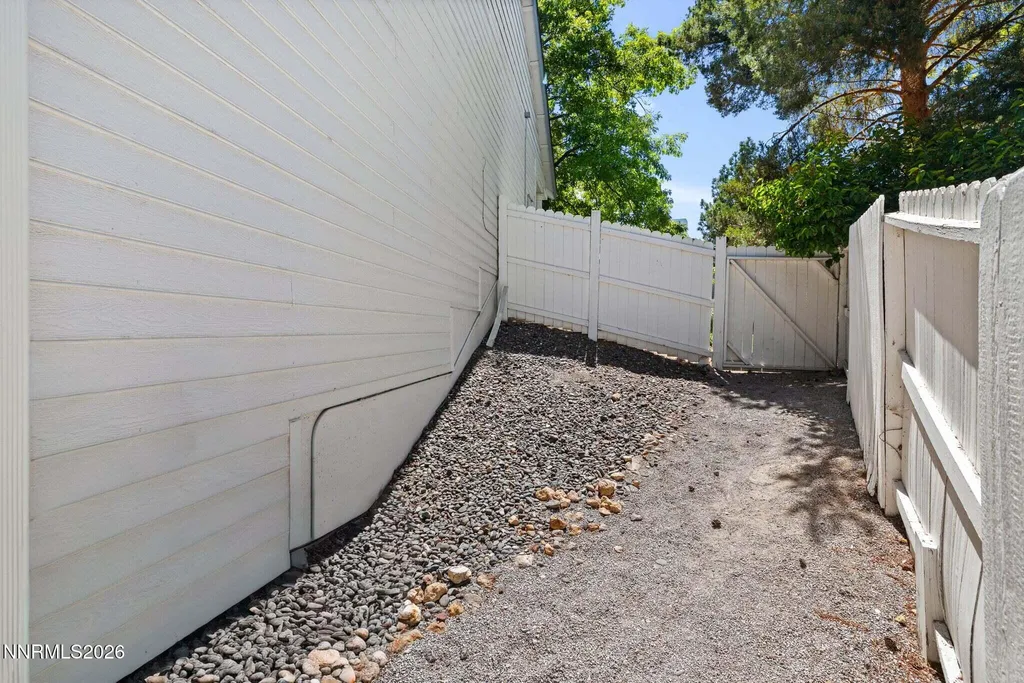4670 Ellicott Reno NV 89519