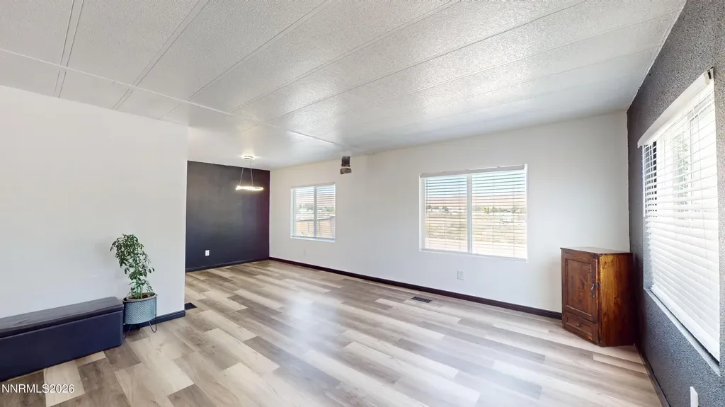 10335 Robbie Winnemucca NV 89445
