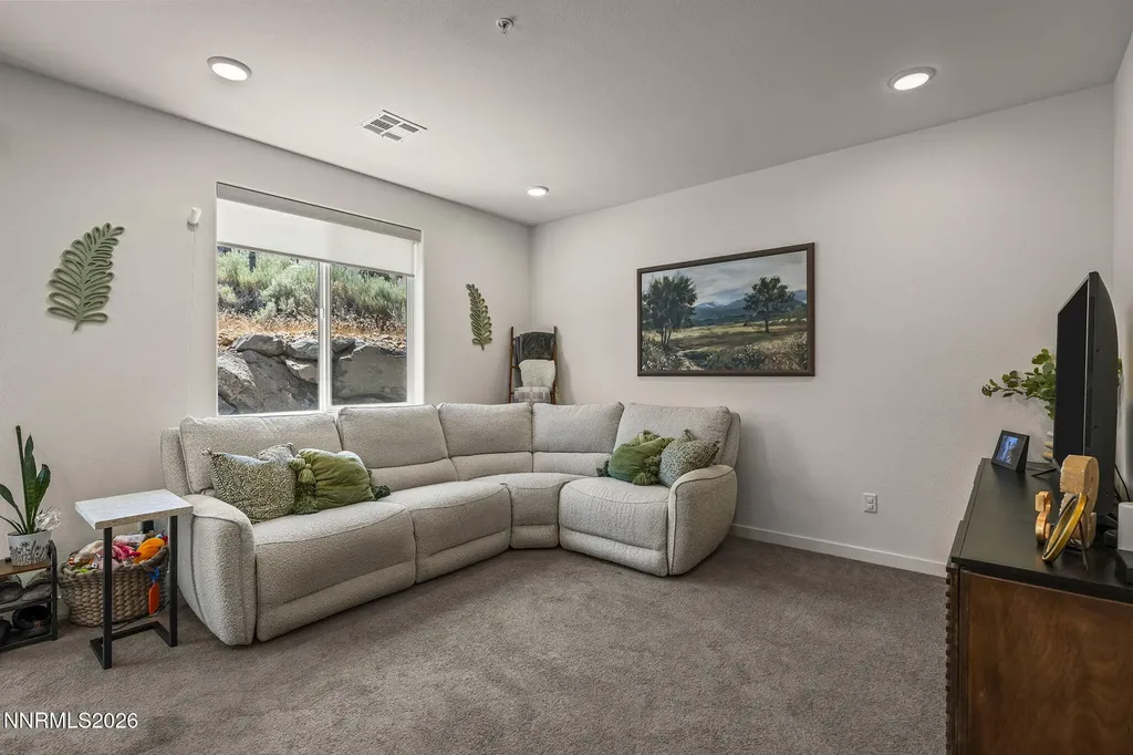 4771 Falcon Rock Sun Valley NV 89433