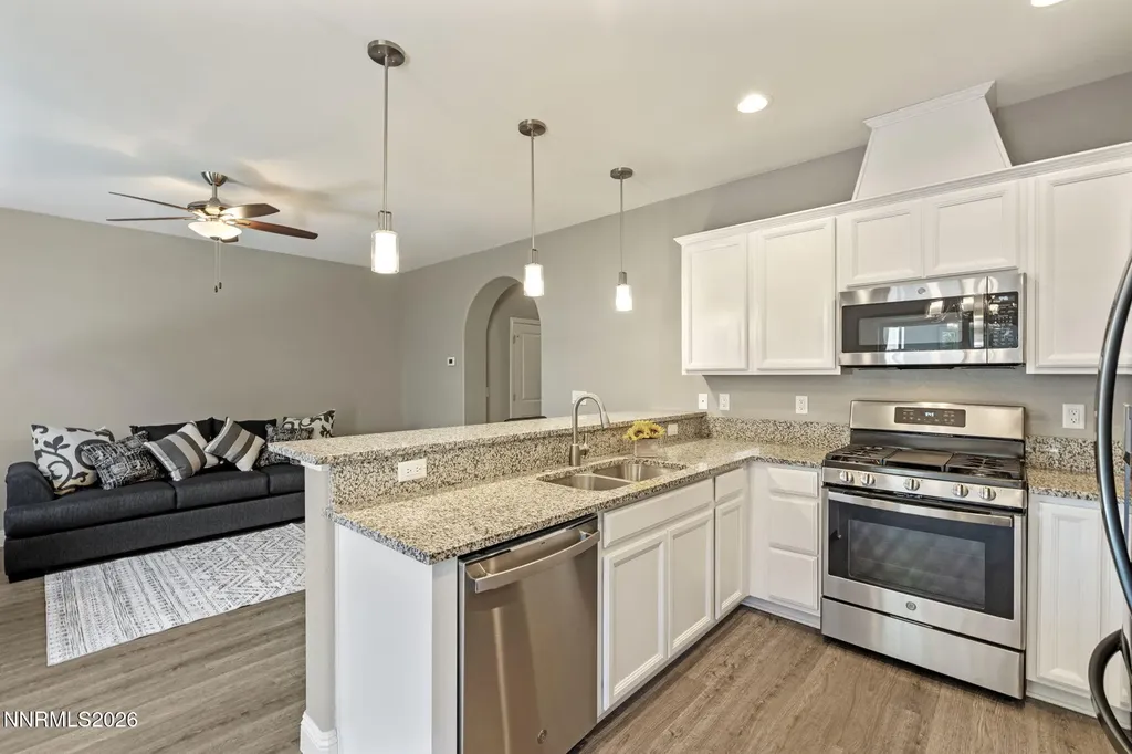 1302 Handelin Carson City NV 89706