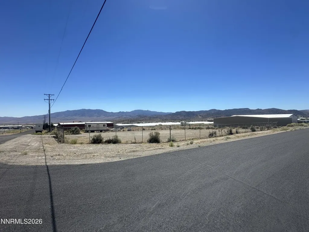 43 Diamondback Moundhouse NV 89706