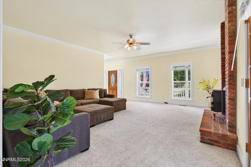 1175 Country Club Minden NV 89423