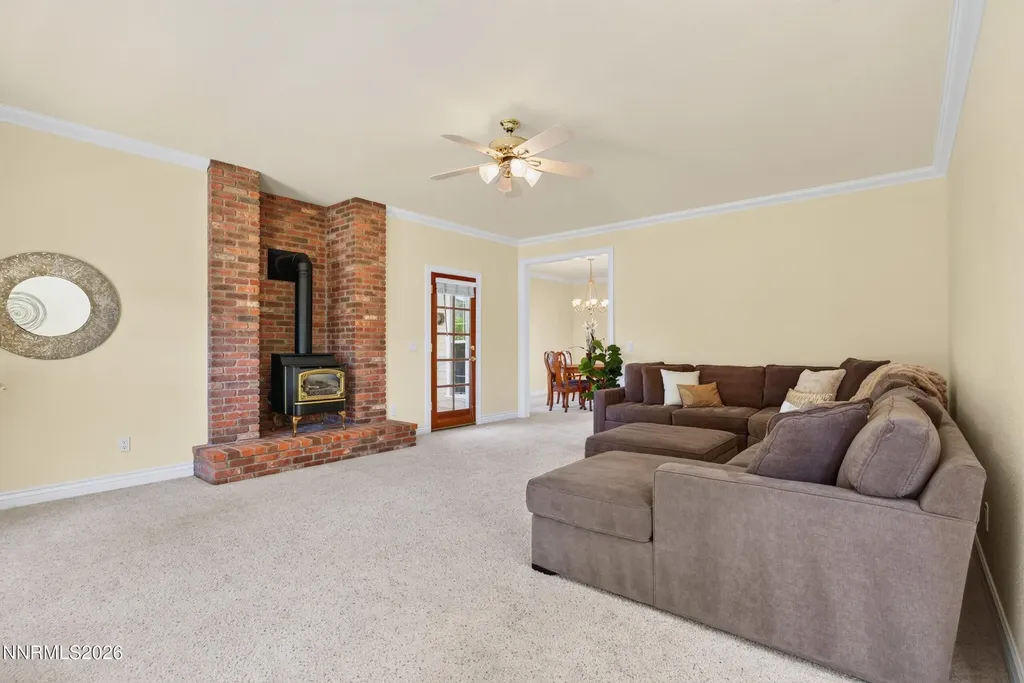1175 Country Club Minden NV 89423