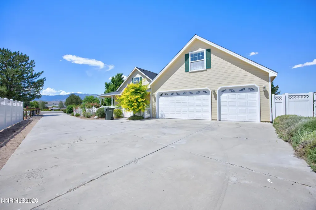 1175 Country Club Minden NV 89423