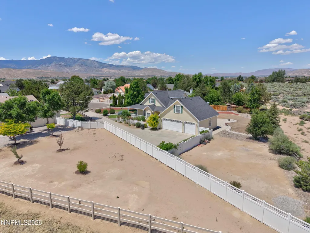 1175 Country Club Minden NV 89423