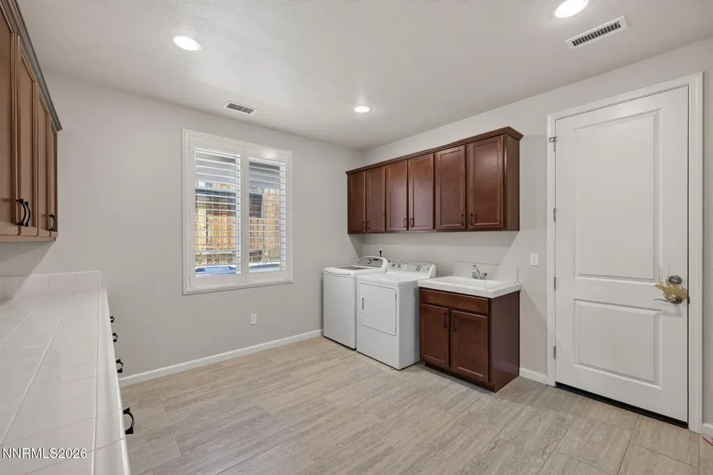 1431 Snow Summit Reno NV 89523