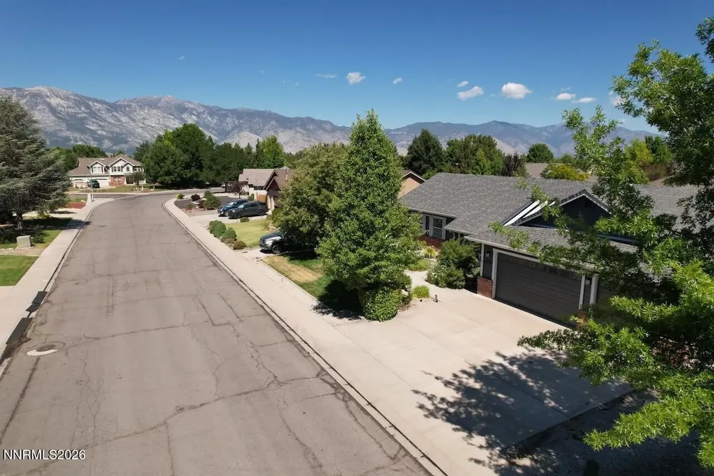 1010 Silveranch Gardnerville NV 89460