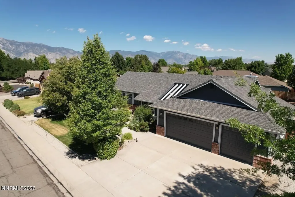 1010 Silveranch Gardnerville NV 89460