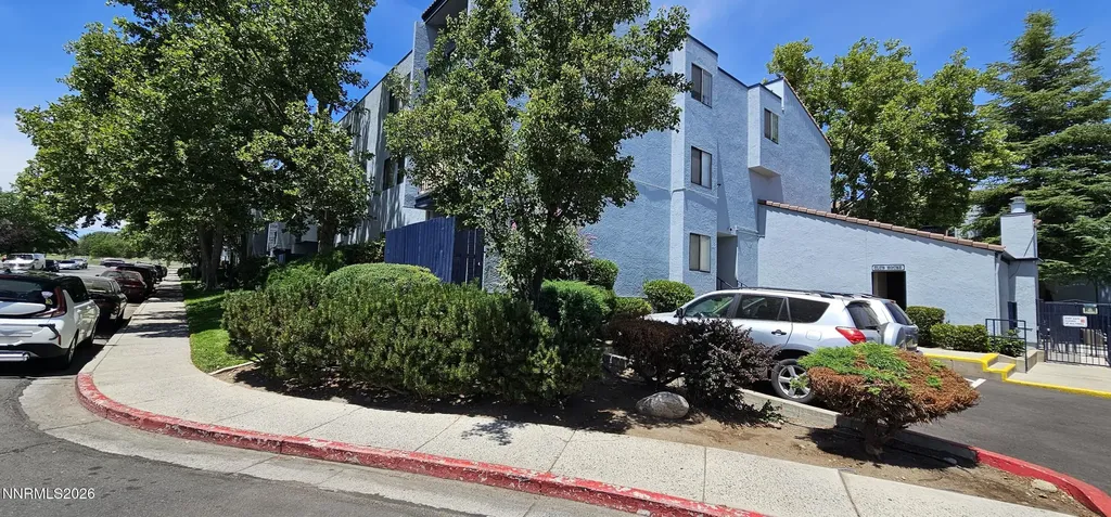 2700 Plumas Reno NV 89509