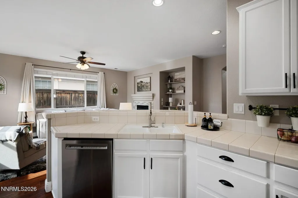 1704 Burwood Reno NV 89521