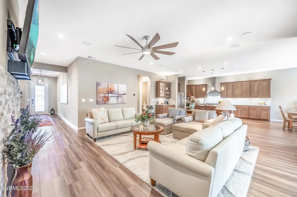 2285 Butte Creek Sparks NV 89436