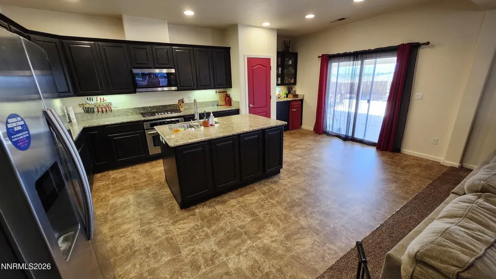 103 Creekside Dayton NV 89403