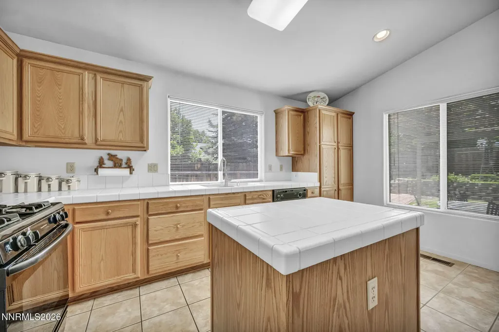 3205 Fairlands Reno NV 89523