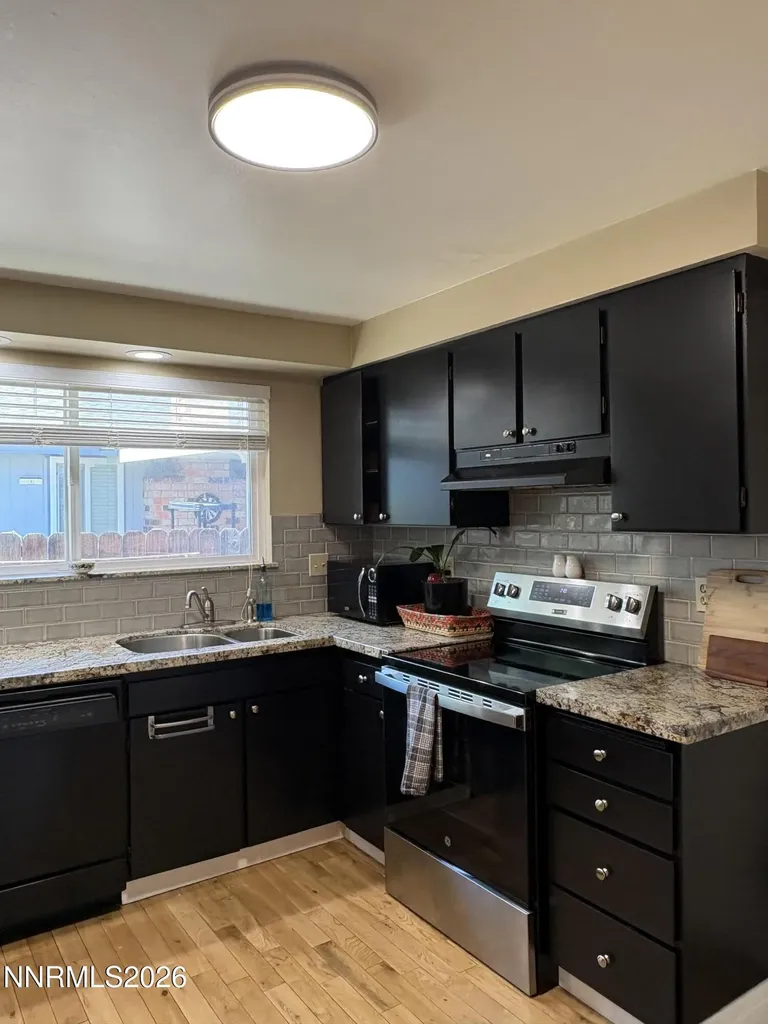 3077 Meadowlands Sparks NV 89431
