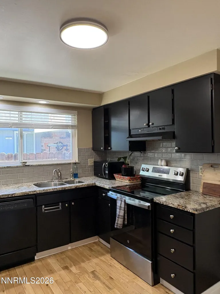 3077 Meadowlands Sparks NV 89431