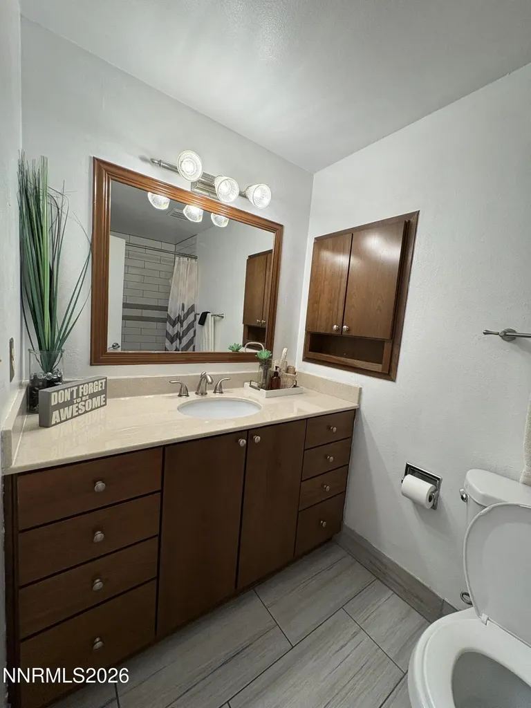 3077 Meadowlands Sparks NV 89431