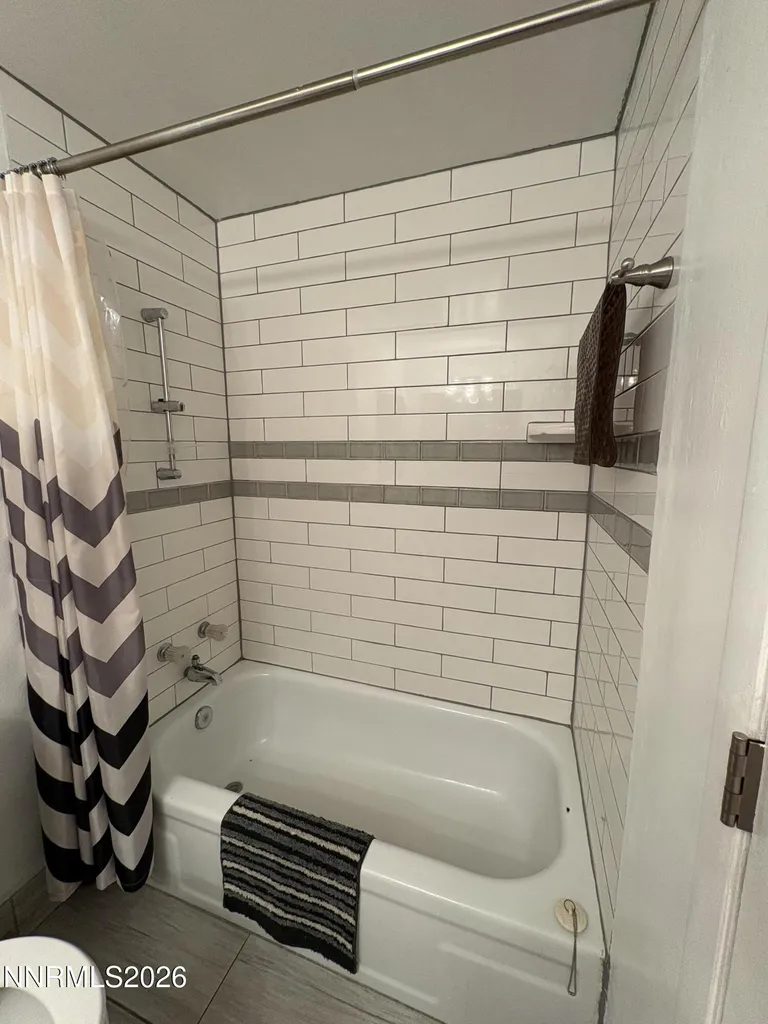 3077 Meadowlands Sparks NV 89431