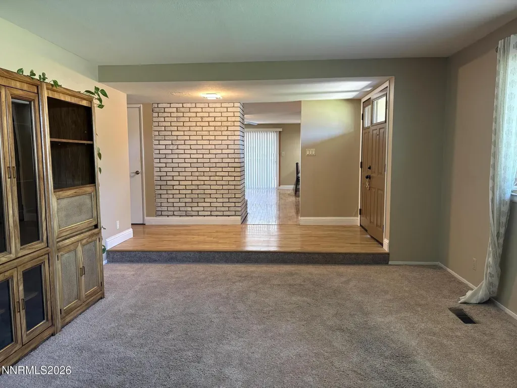 3077 Meadowlands Sparks NV 89431