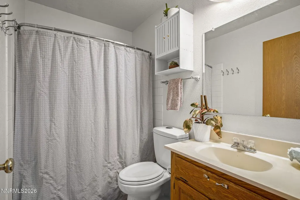 1466 Selmi Reno NV 89512