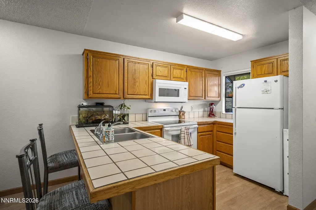 1466 Selmi Reno NV 89512