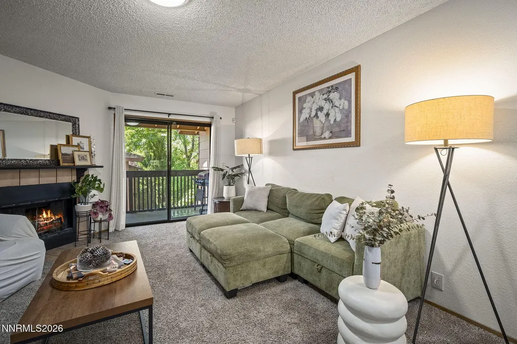1466 Selmi Reno NV 89512