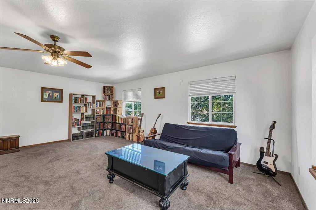 1805 Camelback Sparks NV 89434