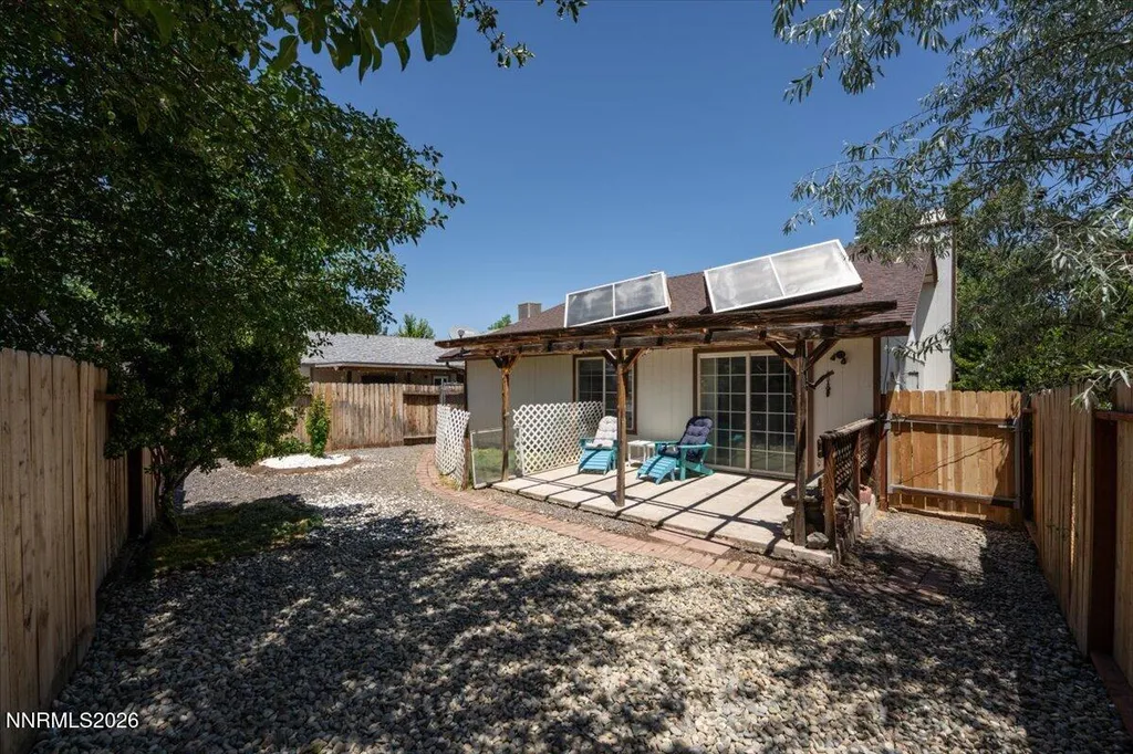 1805 Camelback Sparks NV 89434