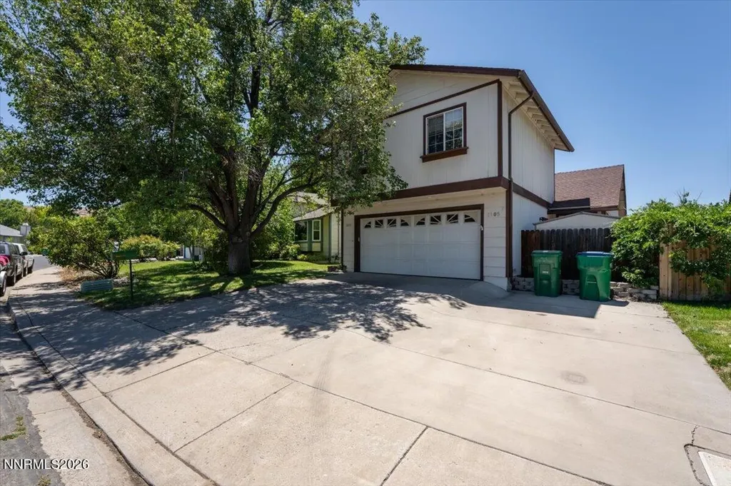 1805 Camelback Sparks NV 89434