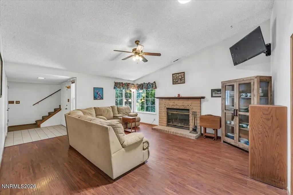 1805 Camelback Sparks NV 89434