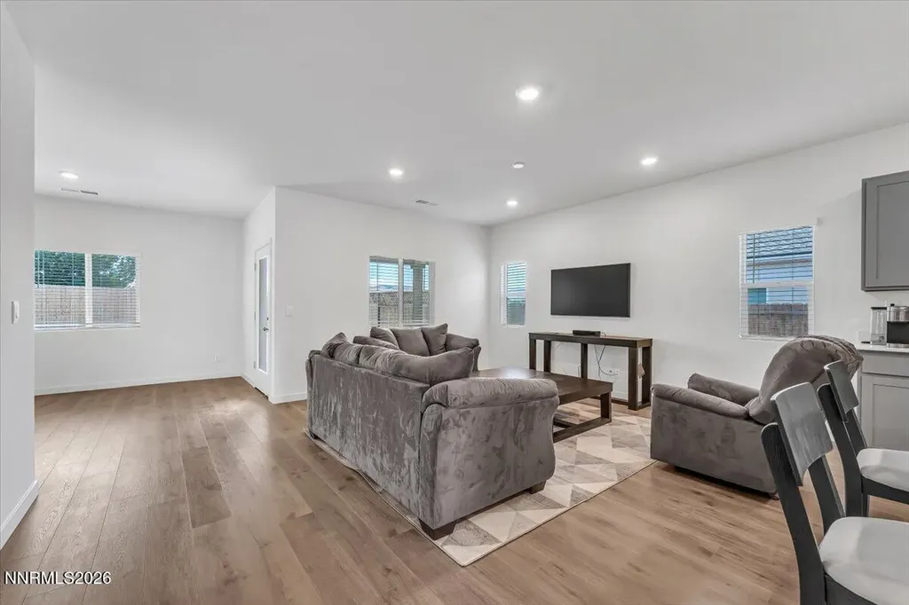 4529 Langdon Fernley NV 89408