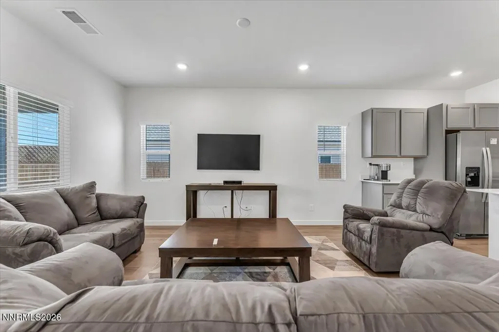4529 Langdon Fernley NV 89408
